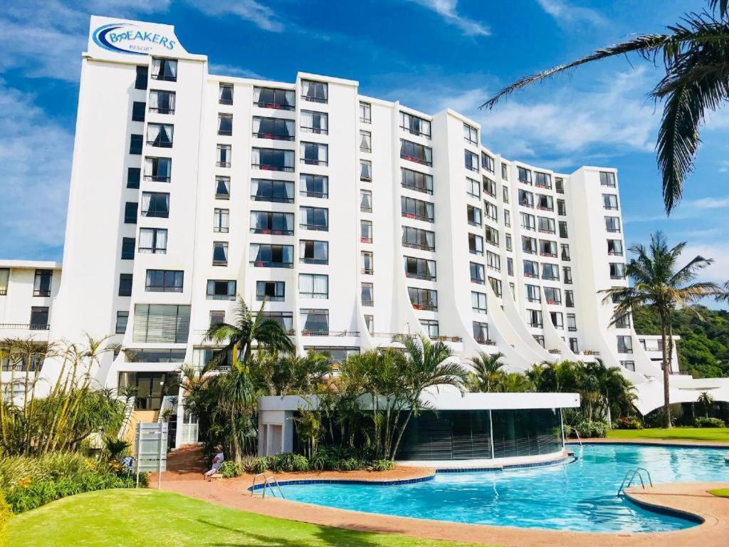 Umhlanga Breakers Resort Durban Exterior photo